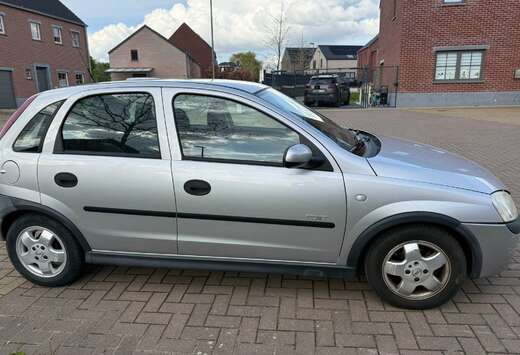 Opel 1.2i XE 16v Edition 2000