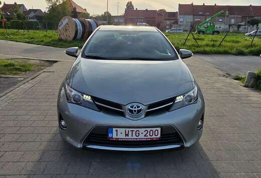 Toyota Auris HEV 1.8i HSD Comfort CVT