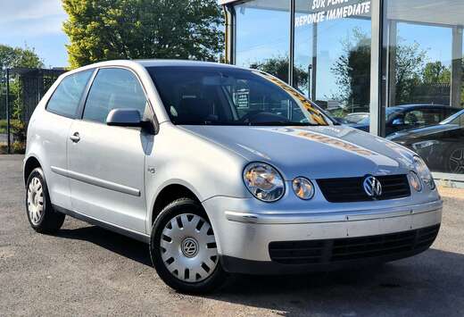 Volkswagen 1.4 ESSENCE 75CV / BOITE AUTO / 3 PORTES / ...