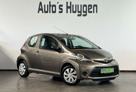 Toyota 1.0i Life met 12 maanden garantie
