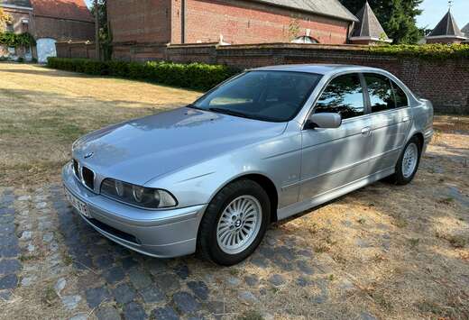 BMW 520i