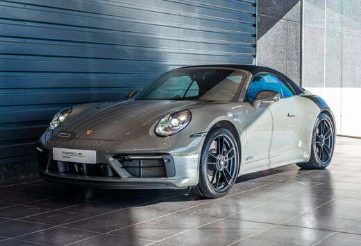Porsche 911 Carrera 4 GTS Cabriolet