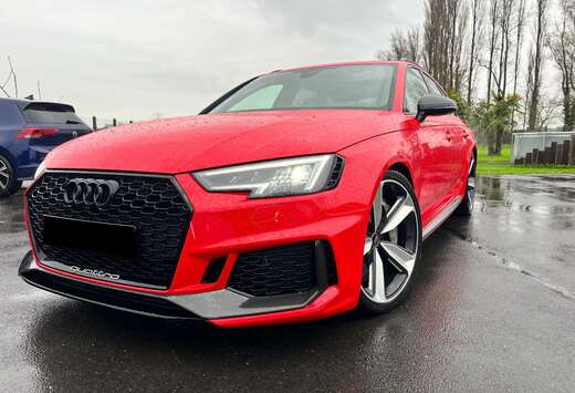 Audi RS4 Avant quattro tiptronic