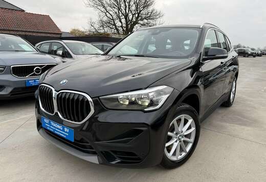 BMW 1.5i 136PK AUTOMAAT ZWART LEDER NAVIGATIE LED DAB