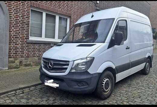 Mercedes-Benz 214 CDI 906.613 BlueEFFICIENCY