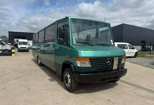 Mercedes-Benz 813 bus (Stock ID 36082)