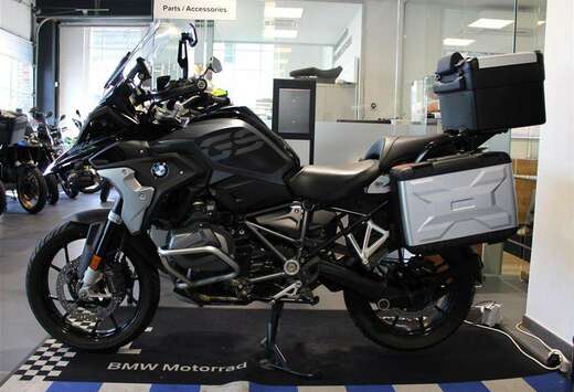 BMW 0