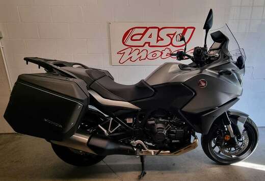 Honda NT1100 DCT direction