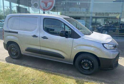 Toyota SWB 1.2L Petrol MT Comfort Car