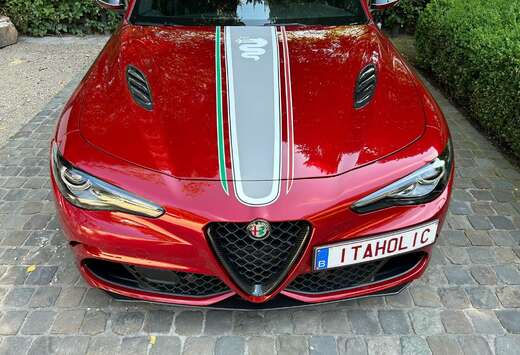 Alfa Romeo Giulia 2.9 V6 Bi-Turbo AT8 Quadrifoglio