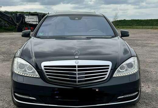 Mercedes-Benz 4 Matic Airematic Full Options Euro 6