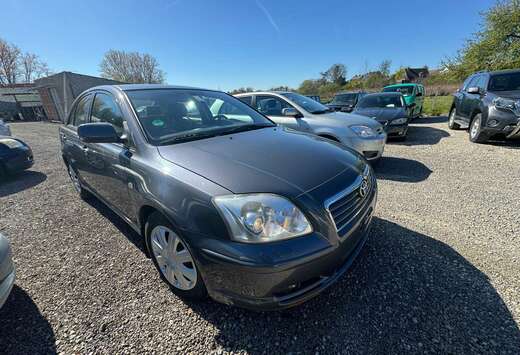 Toyota 1.8i VVT-i 16v Linea Luna