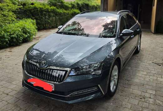 Skoda Superb Combi PHEV 1.4 TSI Ambition DSG (160 kW)