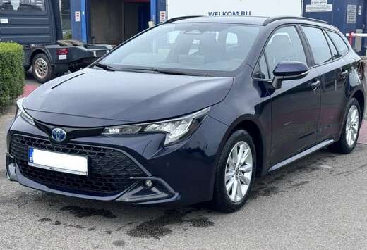 Toyota TS Hybrid 1.8 Style e-CVT GPF