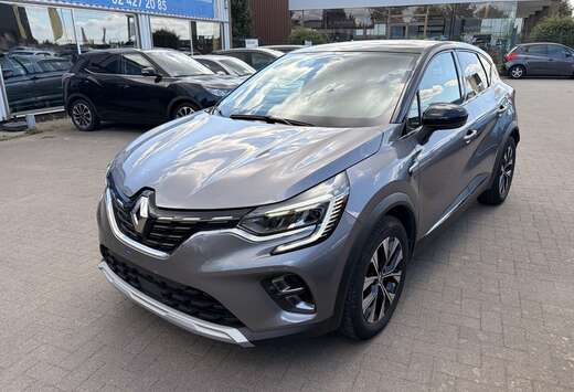 Renault Captur E-TECH Plug In Hybrid AUTO.