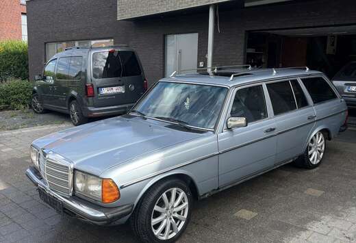 Mercedes-Benz W123 300d