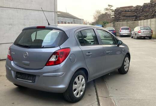 Opel 1.2 benzine 2010 met 123000km*airco*garantie*