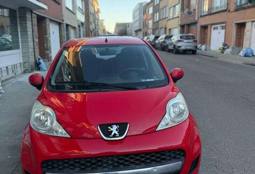 Peugeot 1.0e 12V 68ch BLUE LION 2-Tronic Trendy