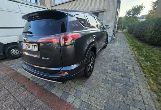 Toyota 2.0 D-4D 4x2 Start-Stop Edition-S