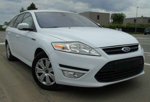 Ford 1.6 TDCi Trend Start/Stop *Naviagatie *EURO 5