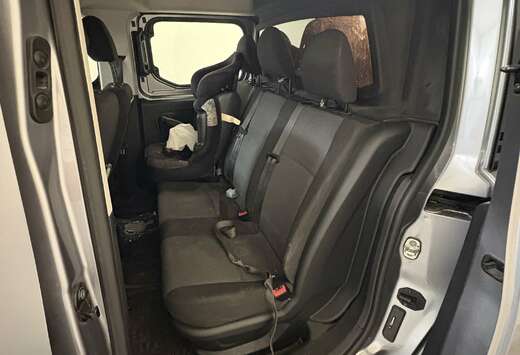 Peugeot Double Cabine Long Heavy Pro 1.5 BlueHdi