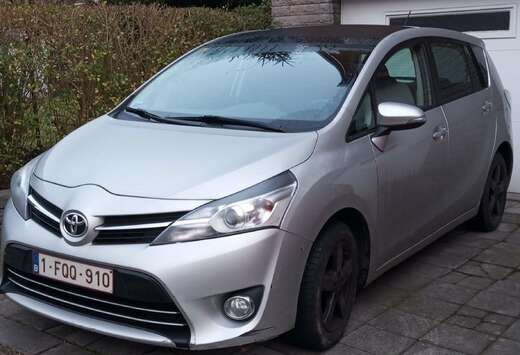 Toyota Verso 2.0 D-4D Skyview 7pl.