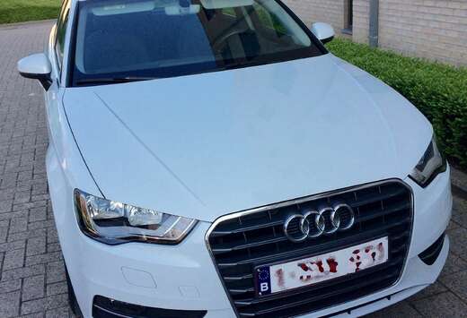 Audi A3 1.2 TFSI Attraction S tronic sportback