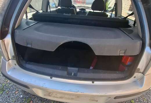 Opel Corsa 1.2i XEP 16v Silverline