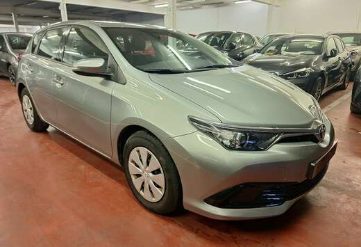 Toyota Auris 1.33i VVT-i Active