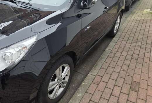 Hyundai 1.7 CRDi 2WD Blue Drive