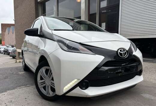 Toyota Aygo 1.0i VVT-i x-music//Prete a Immatriculer/ ...