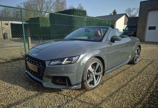 Audi TT Roadster 45 TFSI Quattro S tronic