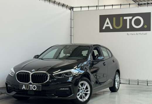 BMW 118iA Advantage *LED*STUURVERW*CARPLAY*PDC*