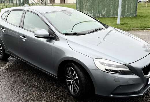 Volvo V40 2.0 D3 Momentum Geartronic