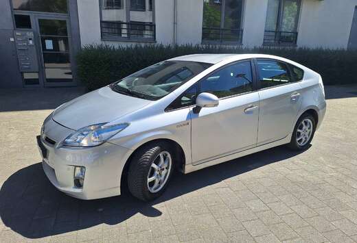 Toyota (Hybrid) Life