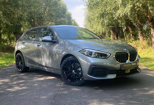 BMW 118iA,Digitale Cockpit,Camera parkeerassist,Priva ...