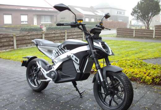 Electrische Tromox ukko S in nieuwstaat met 95km