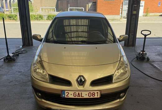 Renault 1.6i 16v Initiale
