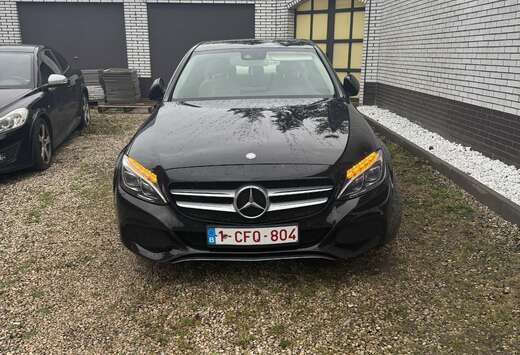 Mercedes-Benz d 4Matic 9G-TRONIC Avantgarde