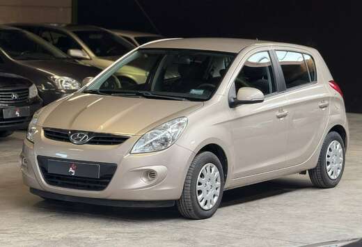 Hyundai i20 1.2i Lounge // GARANTIE // ZEER LAGE KM