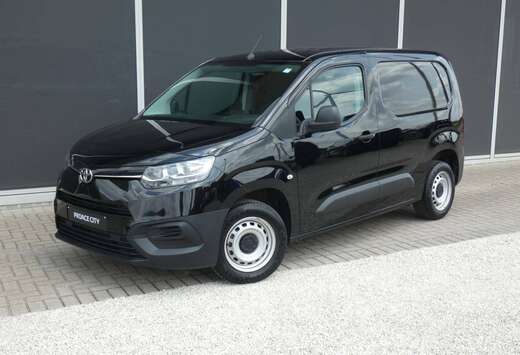 Toyota 1.5D 102pk +Trekhaak +Cargo pack +Schuifdeur + ...