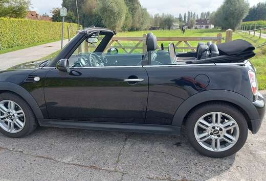 MINI Cabriolet 1.6 DPF * GPS * BLUETOOTH * PDC *