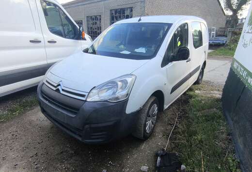 Citroen PHC M BLUEHDi 100 CONFORT
