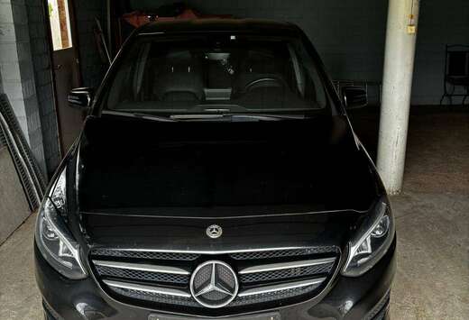 Mercedes-Benz B 180 Business Solution AMG