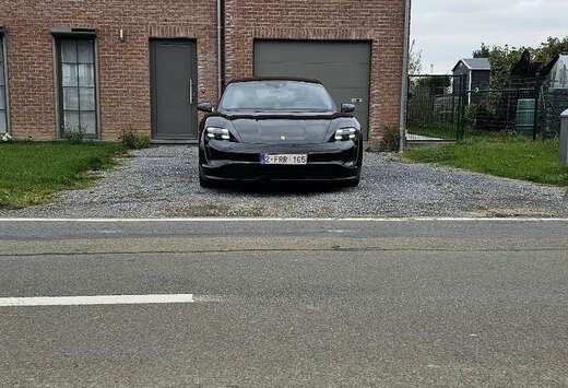 Porsche Taycan Full Options