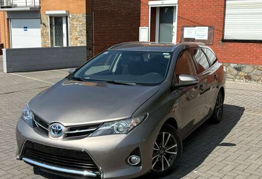 Toyota 1.8 VVT-i Hybrid Automatik Touring Sports Comf ...
