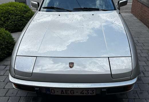 Porsche 924S