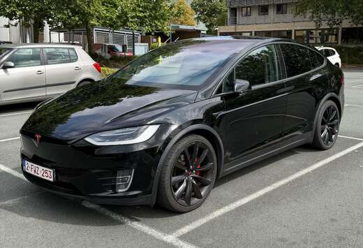 Tesla Model X 90 kWh Dual Motor Performance