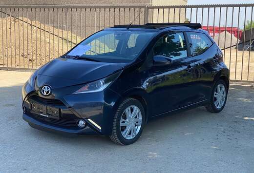 Toyota 1.0i VVT-i  X-Wave - Cabrio