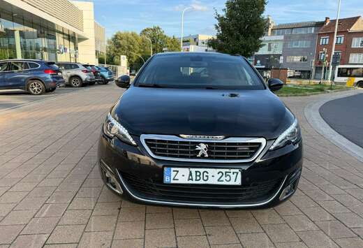 Peugeot 308 1.2 i GT Line STT